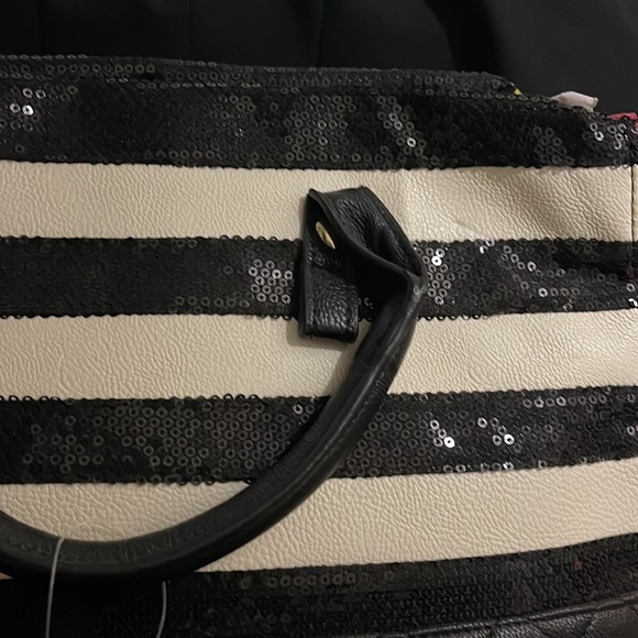 Betsey Johnson Satchel - Picture 6 of 6